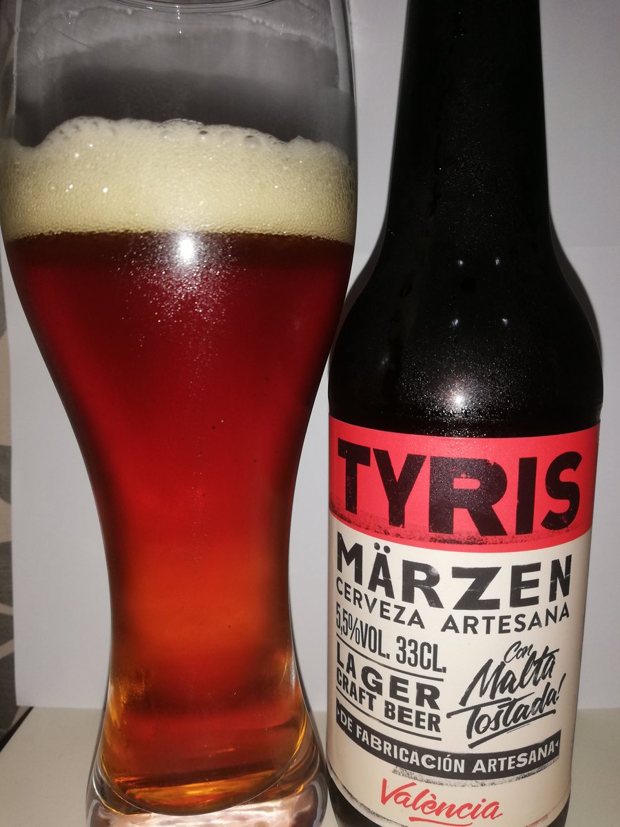 jtorresmiret's tweet photo. Celebrando el #Beercoles con una cerveza de la #terreta. @CervezaTyris #Marzen, ámbar oscuro, perfecto amargor, sabor dulce y poco aroma xa mi gusto 🙏. #FelizSemana #gocraftbeer 🍺🍺🍺👌👌👌 https://t.co/jzLOvhewAZ