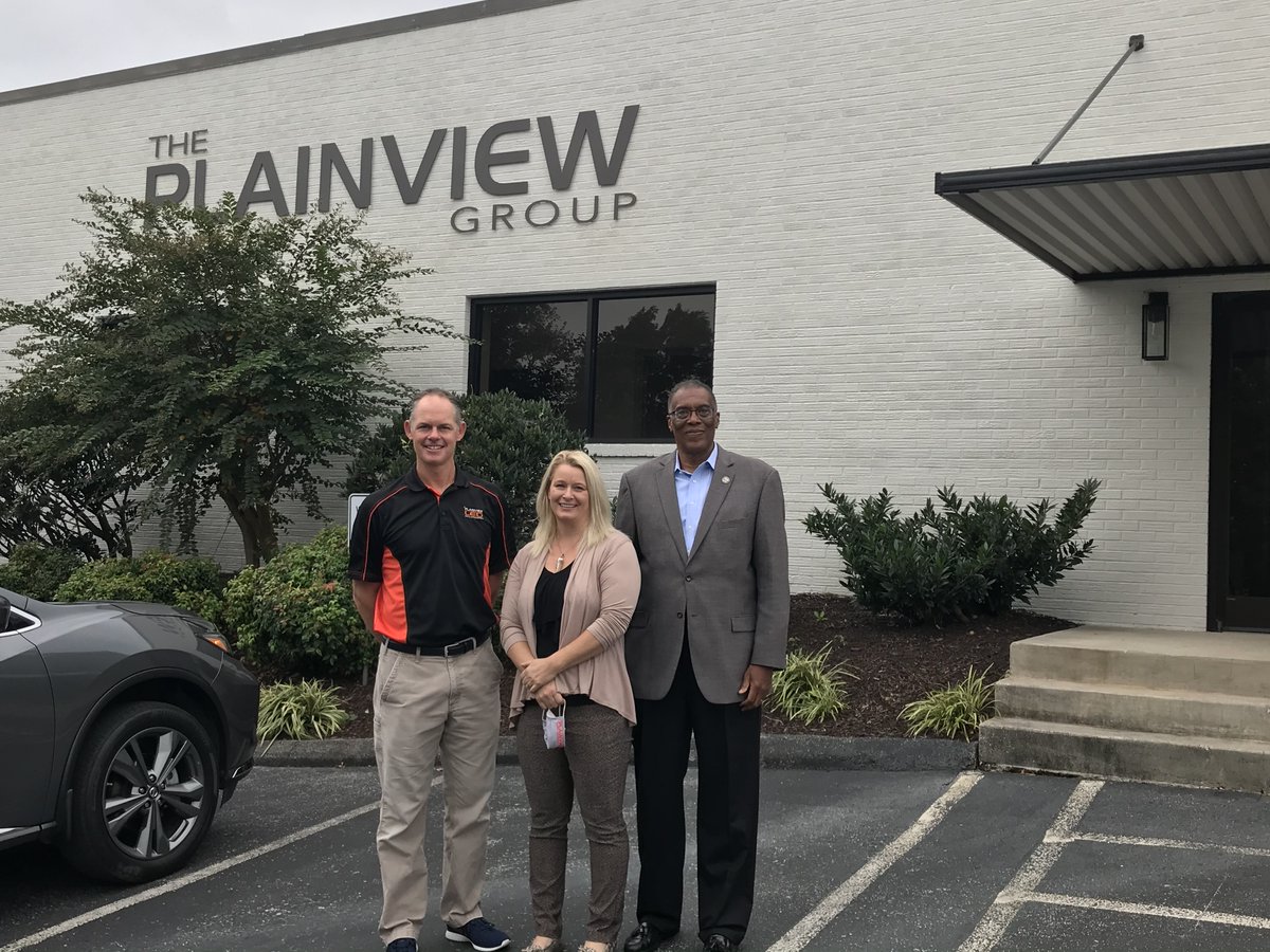 Our COO Derek Markey and Tabby French of Plainview Outdoor had the pleasure of leading Chattanooga mayoral candidate Councilman Erskine Ogelsby Jr. on a tour of our plant this morning. #Chattanooga #DOOH
