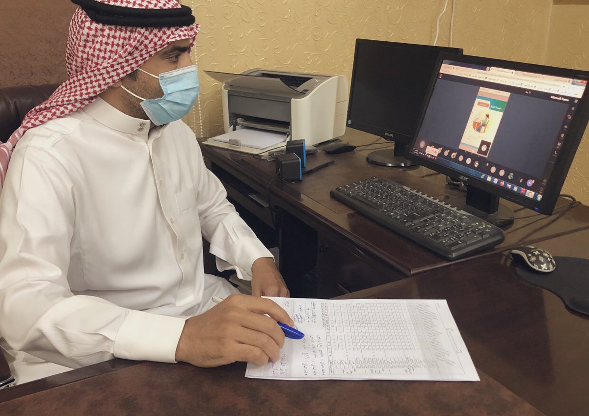 تشرفت ابتدائية سماء المعالي الأهلية بزيارة الأستاذ:فهد زابن الرويلي مشرف اللغة العربية بمكتب التعليم بصوير للإطلاع على سير العملية التعليمية عن بعد في الفصول الإفتراضية عبر #منصة_مدرستي. 
#مكتب_تعليم_صوير.