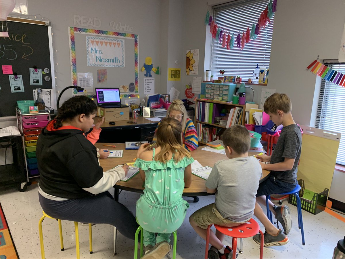 candrewsRLA's tweet photo. No matter the grade, we are striving for authentic, purposeful small group instruction across our district! Shout out to @CedricSmithElem and @weselementary for growing their Ss one small group at a time! #guidedreading #strategygroup #teksfocused #studentgoals https://t.co/Lq5XyMy1D1