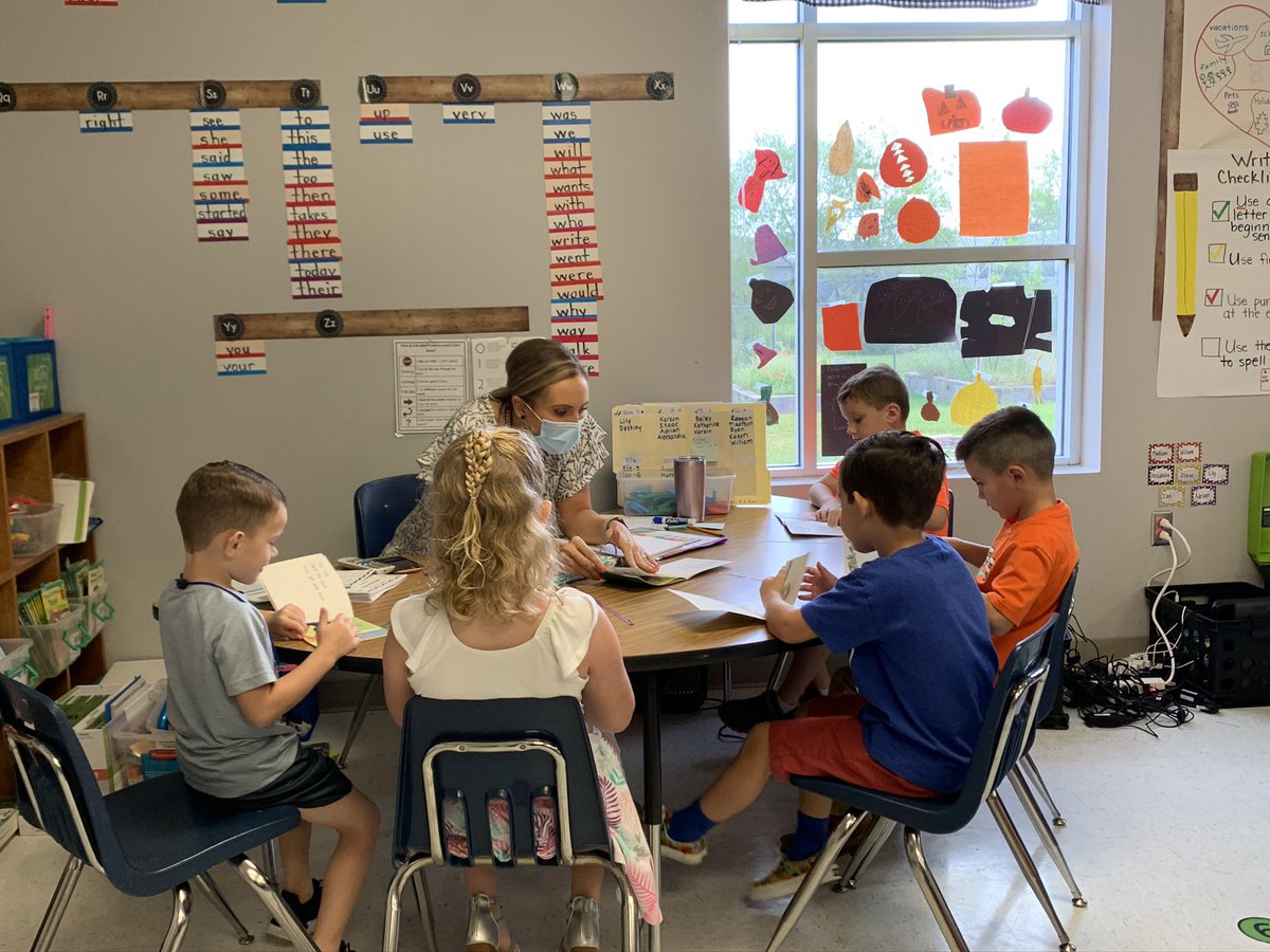 candrewsRLA's tweet photo. No matter the grade, we are striving for authentic, purposeful small group instruction across our district! Shout out to @CedricSmithElem and @weselementary for growing their Ss one small group at a time! #guidedreading #strategygroup #teksfocused #studentgoals https://t.co/Lq5XyMy1D1