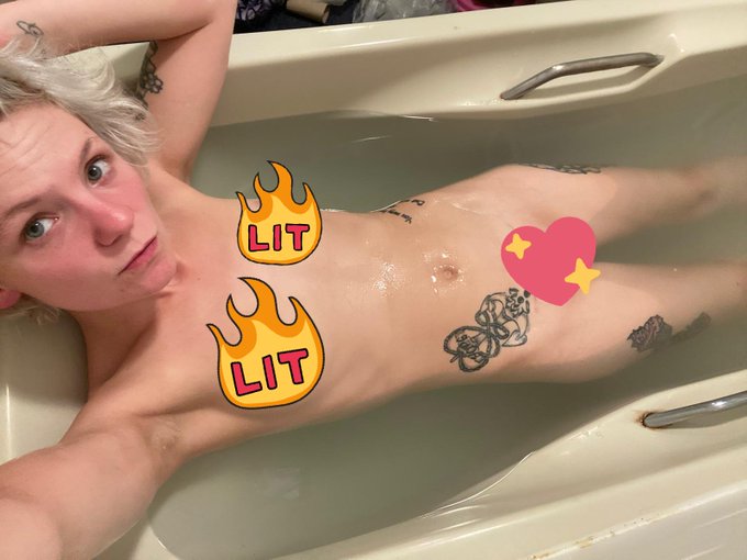 Bath time sorry I took pictures too late for bubbles Cheap subs here   https://t.co/PF1JTHOVST https://t<a href="/tag/hotmilf"class="tags"><span>#hotmilf</span></a><a href="/tag/justbeenbanged"class="tags"><span>#justbeenbanged</span></a>