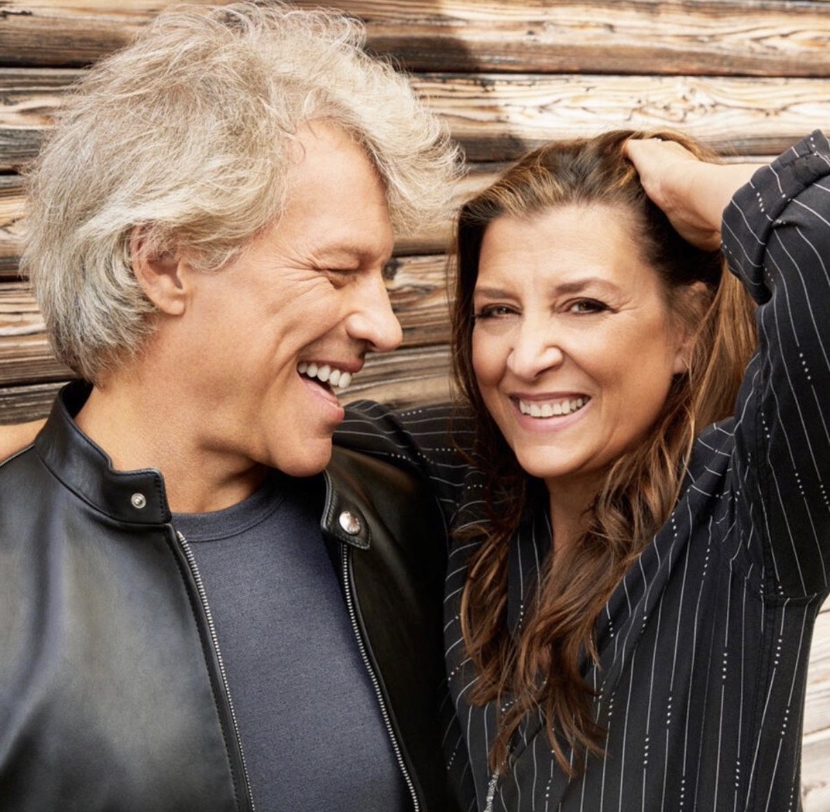 jonbonjovi's tweet photo. How it started:              How it’s going: https://t.co/3TfT0U8xjV