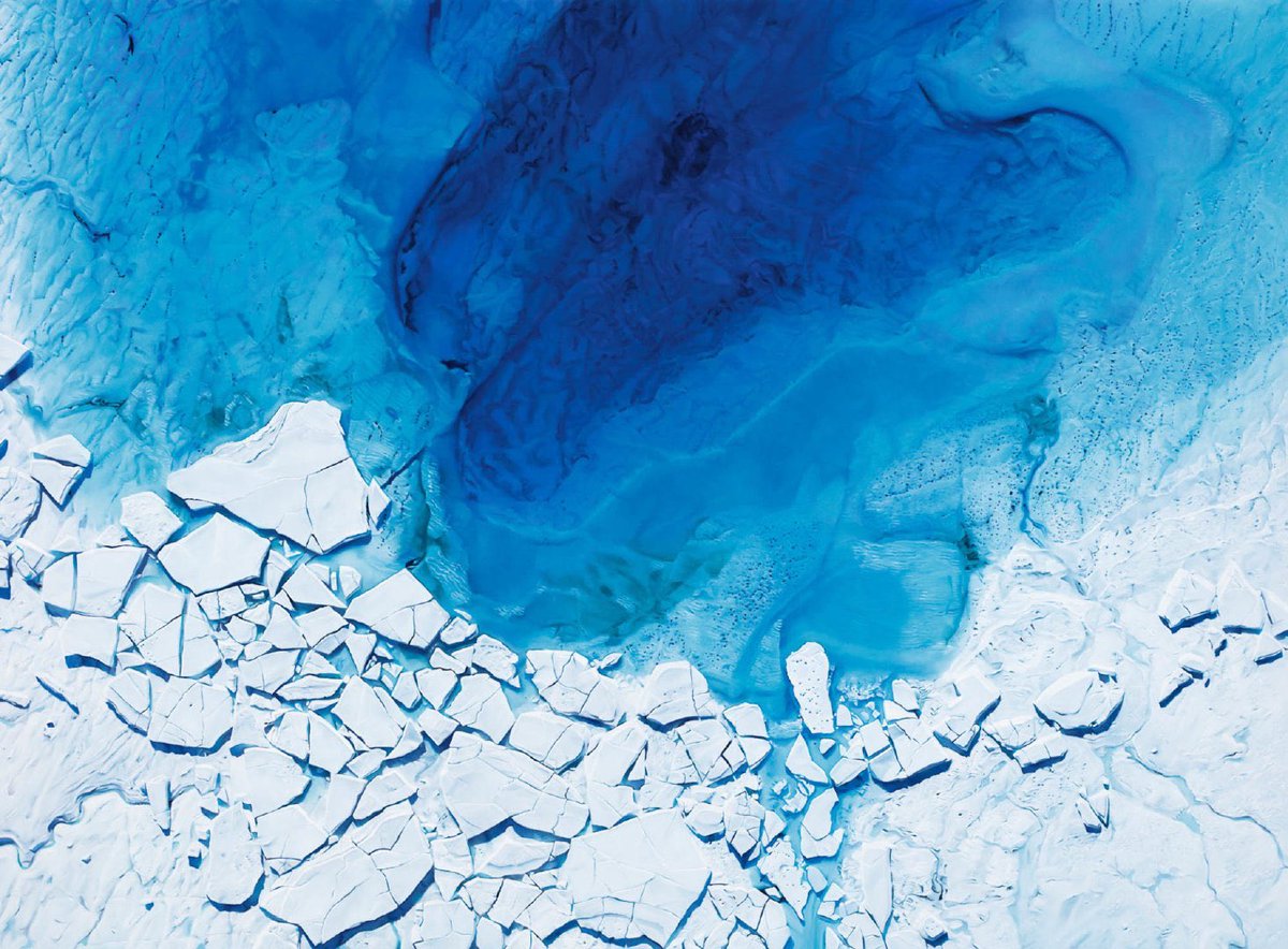 thestartforart's tweet photo. Zaria Forman is a talented Russian painter who specialises in glacier and global warming awareness.

#Art #Painting #Talent https://t.co/5ZTmN3wKu9