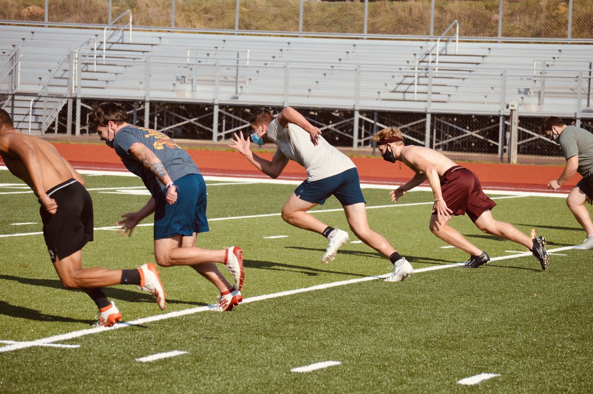 Bloomsburg Football tweet media