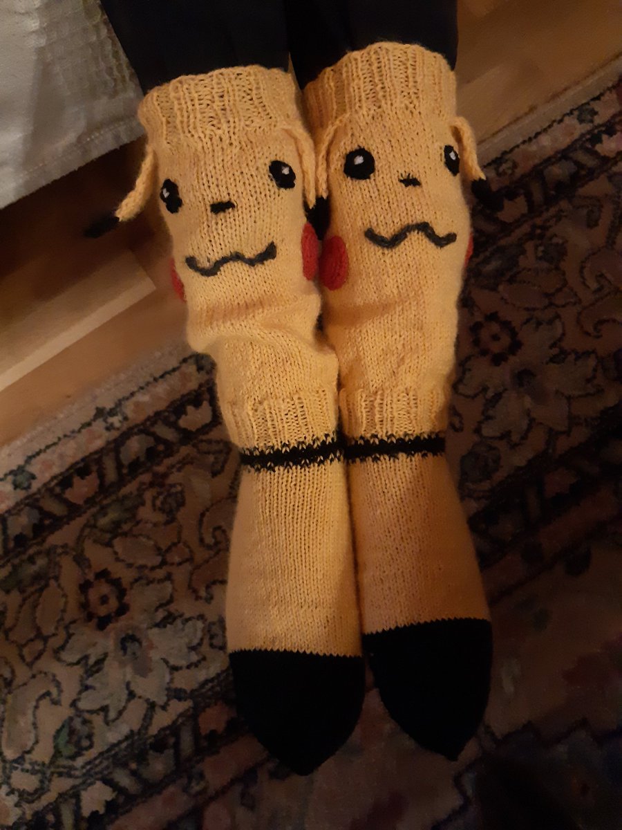 MariVaha's tweet photo. Talven keskeltä paluu harmauteen. Loma tuli tarpeeseen. Vielä muutama fiilistelykuva. + Lapin mummon kutomat uudet villikset❤
#talvi #turvavälitpysyivät #jaksaataaspainaaduunia #onnellinen https://t.co/gdjEKtGAeD
