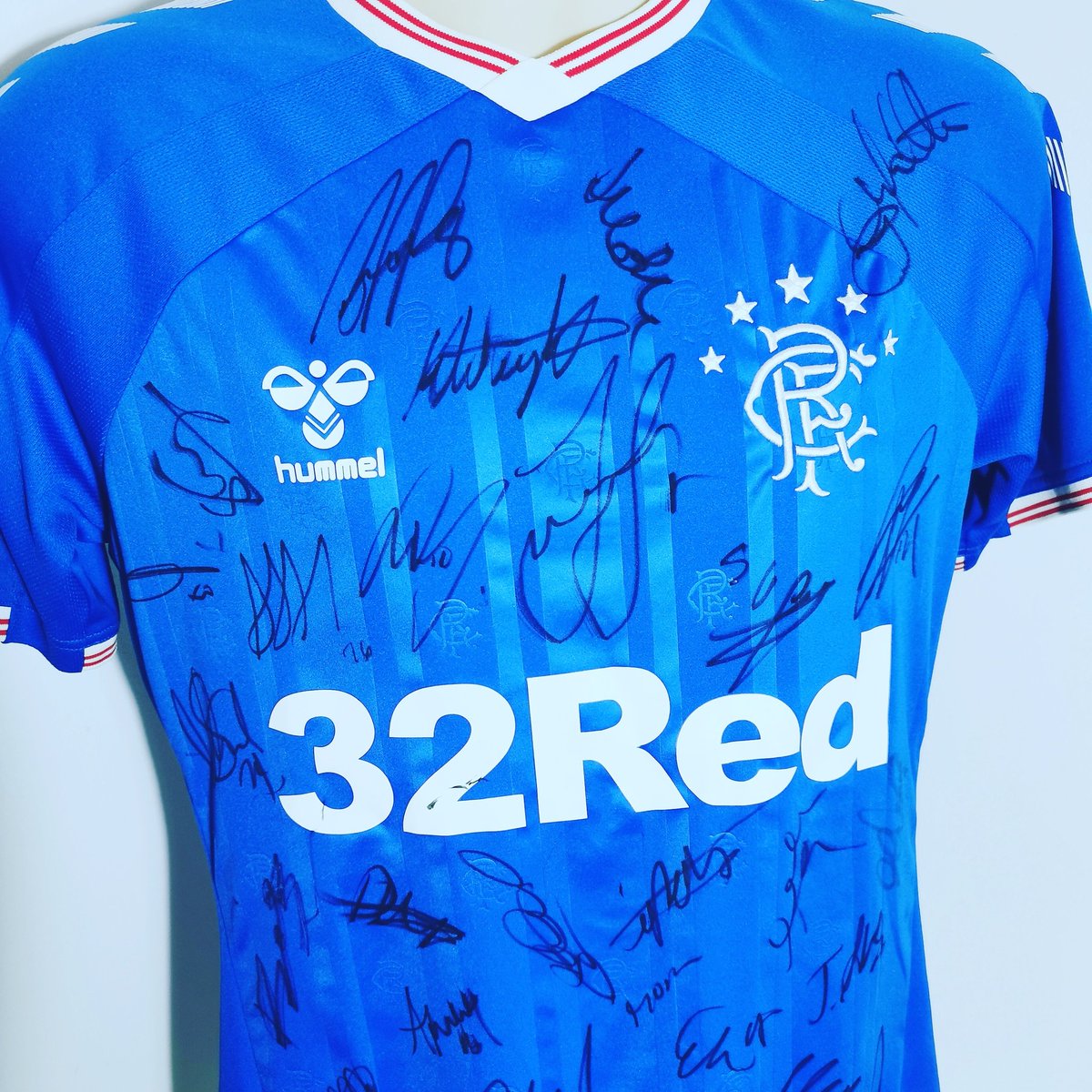 Under 24hrs to go to win thisπ. Join us on our Facebook page and follow the instructions on the pinned Post at the top of our feedππ¬π§
#rangers #RangersFC #rangersfamily #gers #ibrox #WATP #followfollow #glasgowrangersfcjersey https://t.co/YKc95dYapZ