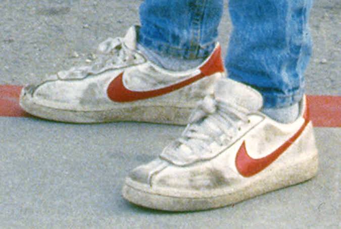 Sneakers Xalapa on Twitter: "#BackToTheFutureDay Otro Sneaker famosos de al Futuro es Nike Bruin Leather de McFly en Hill Valley 1985 #BacktotheFuture #VolveralFuturo #NikeBruinLeather #Nike #BruinLeather # MartyMcfly #HillValley ...