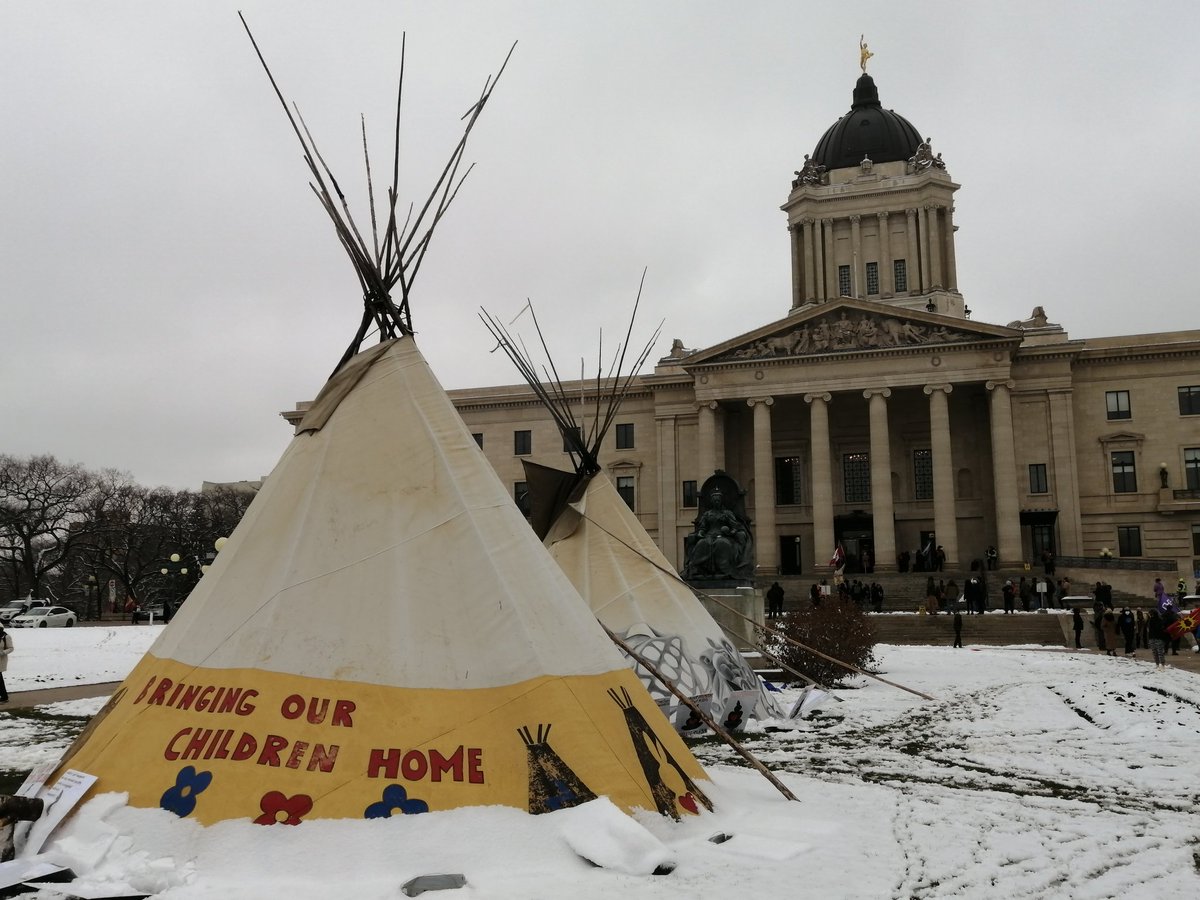 The YCL-LJC stands in solidarity with the Mi'kmaq First Nation in their struggle to defend their treaty rights and ways of life #MikmaqRights #AllEyesOnMikmaki