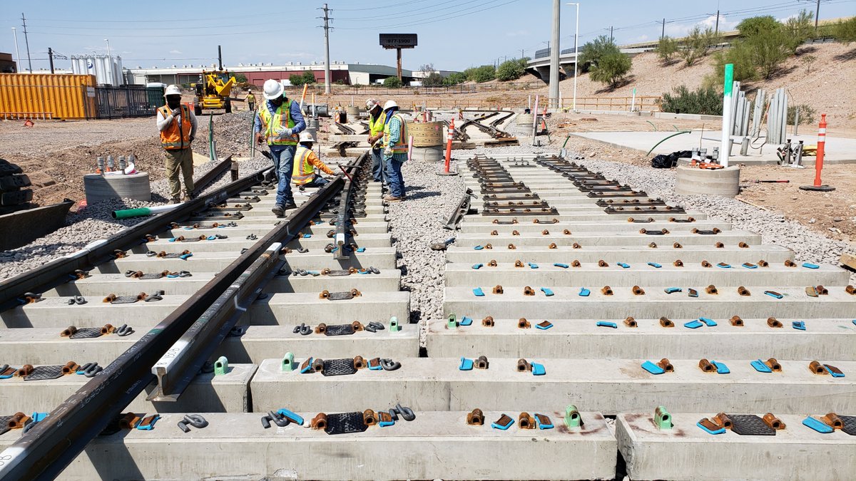 StacyWitbeck's tweet photo. Rail cool stuff going on at the @valleymetro Operations and Maintenance Center in Phoenix, AZ. Swipe for a few project highlights. @HenselPhelps
#ValleyMetro #PhoenixAZ #ArizonaTransit #Railwork #WeBuildCoolStuff #StacyAndWitbeck https://t.co/6EroxwgGYJ