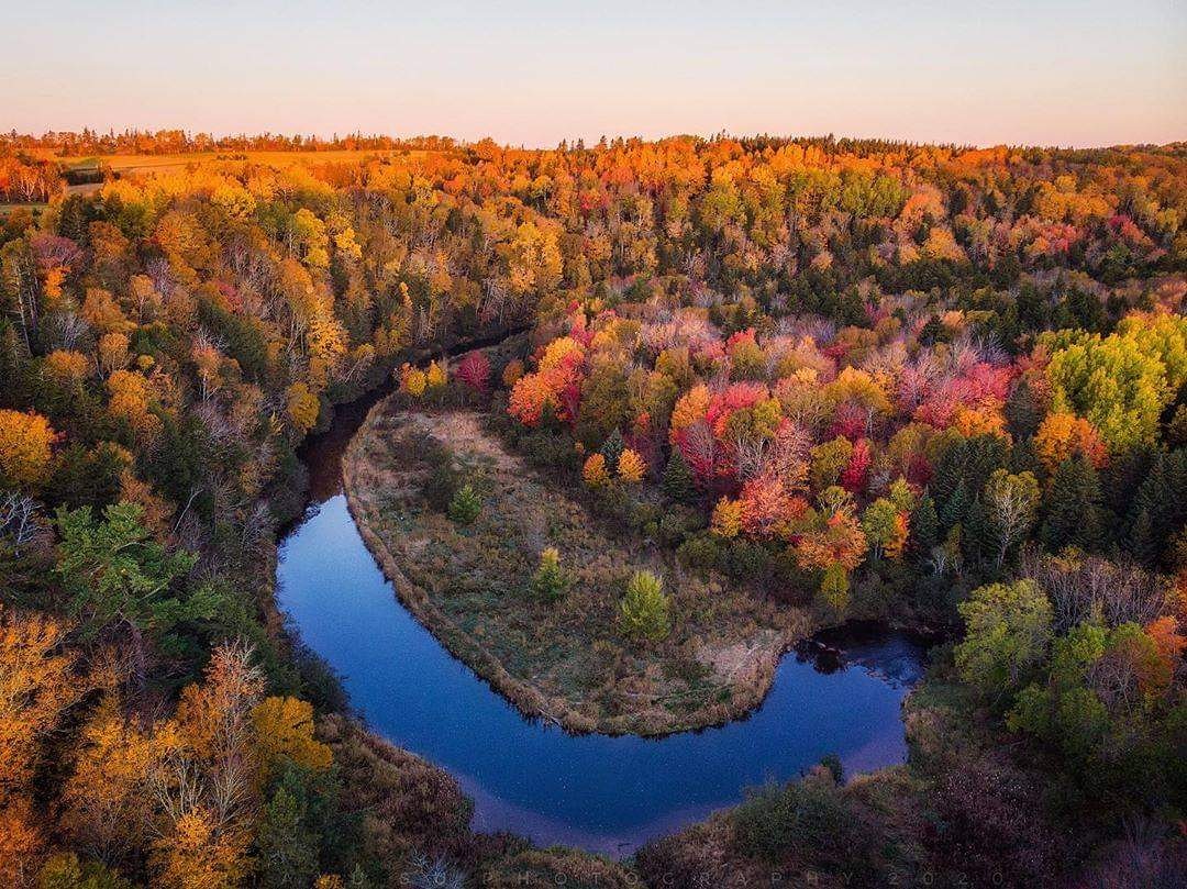 Warm fall colors as far as the eye can see! 😍 #WeLovePEI

Photo by jiayusuphoto