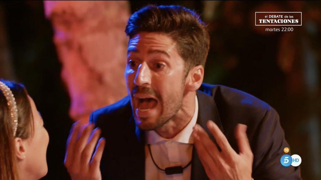 nuriadegira's tweet photo. PERO CONTAD LO QUE PASÓ EN LA PELEA QUE NO NOS ENTERAMOS #LaIslaDeLasTentaciones9 https://t.co/s0Y9C3Atvs