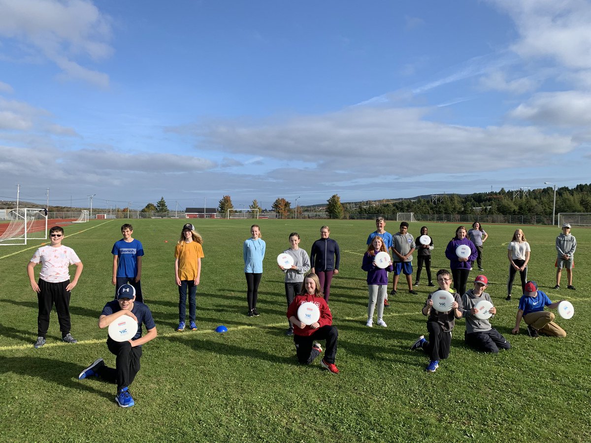 MWalshNL's tweet photo. Carbonear Academy’s first ultimate team has had great weather for socially-distanced, outdoor practices! Big thanks to @NL_ULTIMATE’s #DiscsForSchools program for the flashy new discs. Go Lions! 👊🏼🦁🥏 @CarbonearAcad @TownofCarbonear @schoolsportsnl https://t.co/a1qP50sW8U