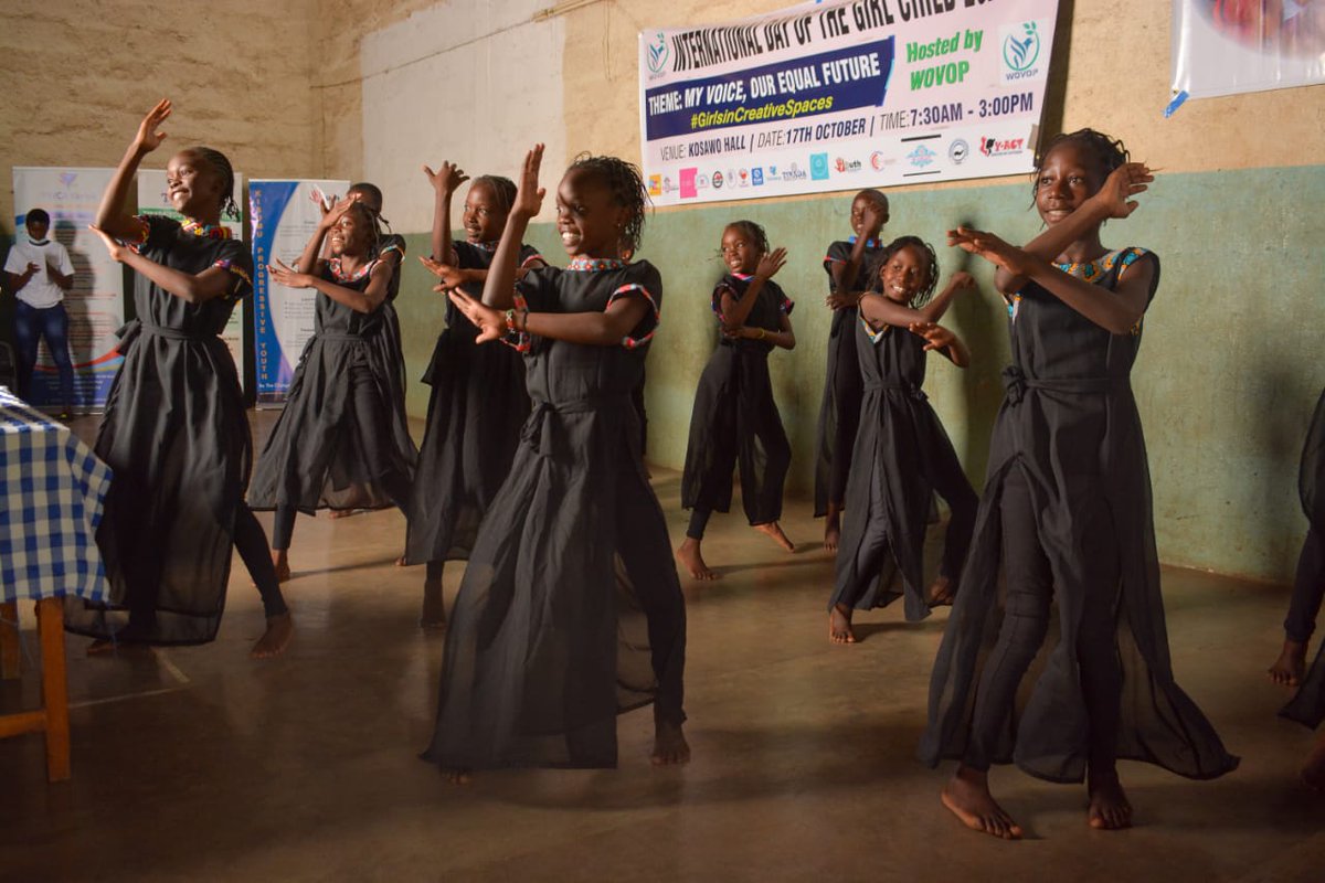 WOVOP_org's tweet photo. A presentation by Angels of sunset about two communities fighting for power. They end up killing each other and after alot of negotiation, they become one and live peaceful ever after.
#girlsincreativespaces https://t.co/4KO3RfeIHA