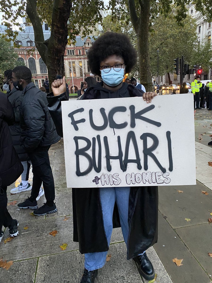 Mr_7Keys's tweet photo. #endSARS protest in London today. Was good to see everyone there even if I lost yall in the crowd after I turned my head lool, I love all of yall here and in Nigeria fighting the good fight however you can ❤️✊🏾 https://t.co/sRKQO1hXEC