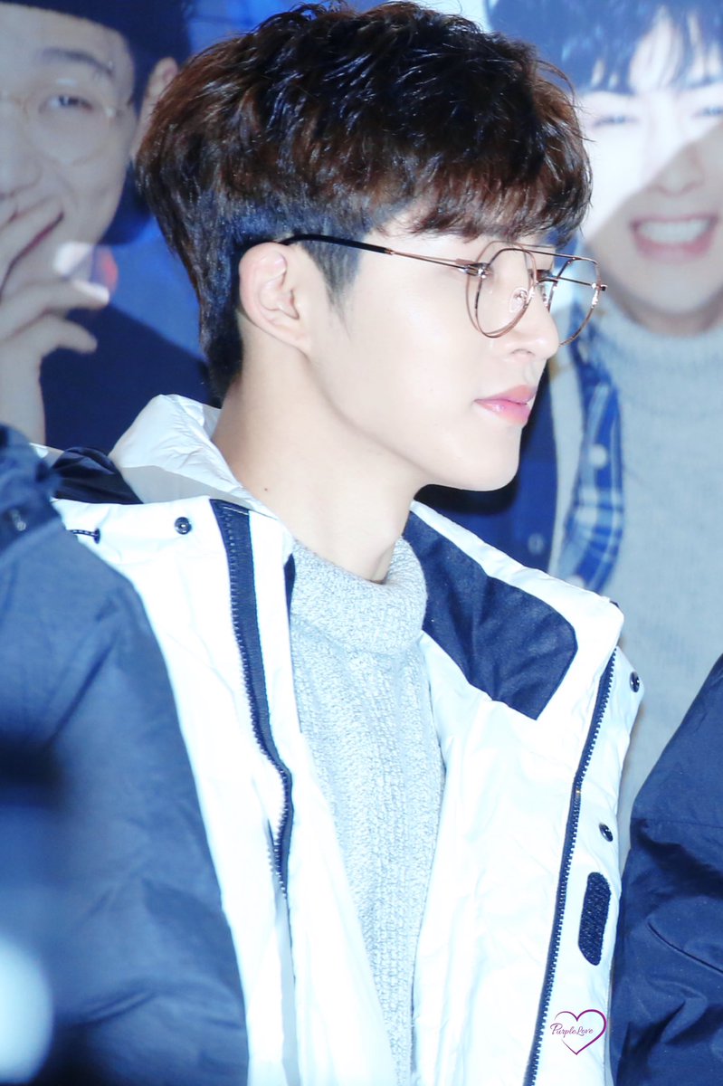 PurpleLove1221's tweet photo. 생일 정말 축하해요 ✿. 

#김한빈 #ハンビン #비아이 #HANBIN 
#SoloistHanbinBirthday
#원앤온리_김한빈_생일축하해 
@ikon_shxxbi https://t.co/AHAYmcb66g