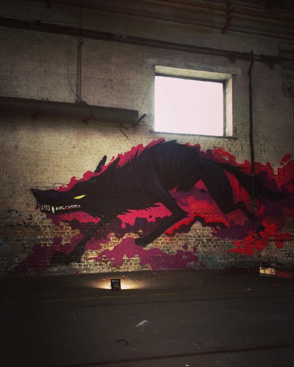 animalartcrimes's tweet photo. Yellow eye . . .
. .
.
#ARF #avoidgraffiti #wolvesonly https://t.co/dHZU4QW6V4