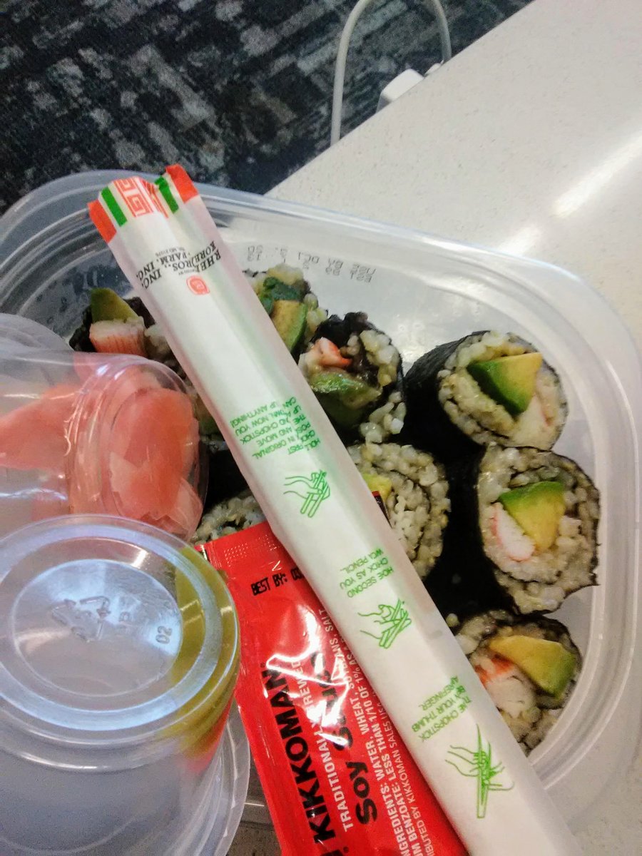 monicasilva0321's tweet image. TFW you visit a long-time friend, and on your last day she makes homemade California rolls for your trip, and you're all stressed out getting to the airport and finally sit down with the packed lunch complete with little tubs of ginger &amp;amp; wasabi...
#grateful #CaredFor #hospitality