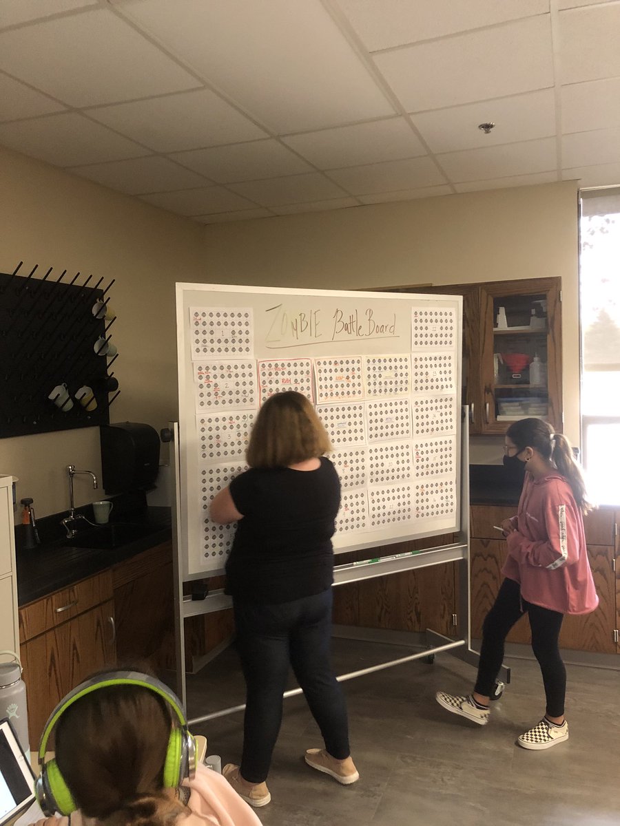 KaraDoenges's tweet photo. Trying to hop back on my #180daysofHAPPY posts...I think we are on Day#44- finally started some #gamification Ss are enjoying our 🧟‍♂️Zombie Battle🧟‍♀️ by trying to collect the most 🧠🧠🧠 I cant wait for day 2 #xplap #games4ed https://t.co/XjNzuAzlBb