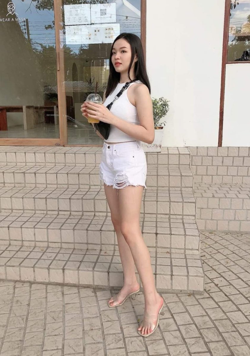 เป็น​ไงบ้าง​ครับ​คน​นี้​
...ชื่อ​#ตุ๊กตา​เป็น​คน​#จ.ลำปาง
