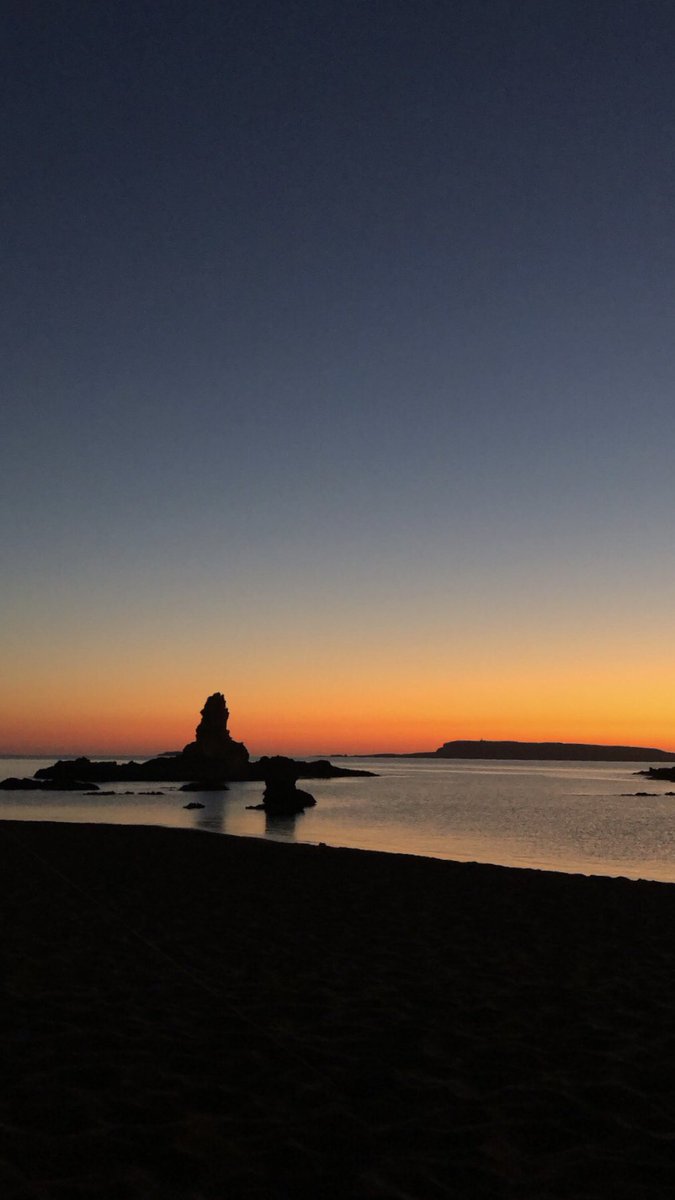 ara mateix l’únic que necessit és tornar a veure sortir es sol de pregonda💔