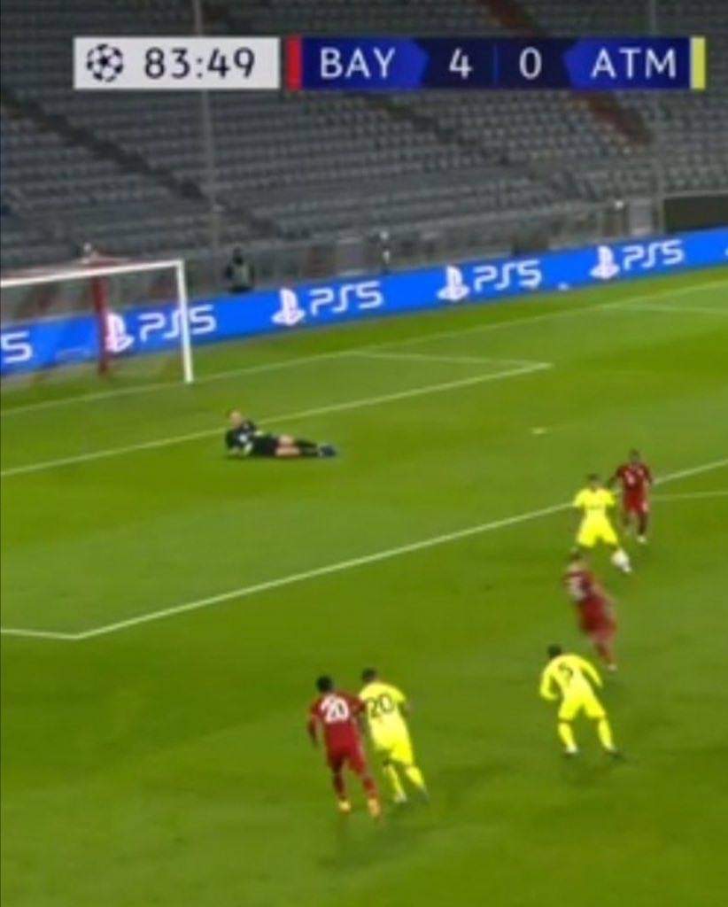 EltabeyMosaab's tweet photo. "Draw me like one of your French girls"
#BAYATM
#bayernAtletico https://t.co/AnwG9enFJl