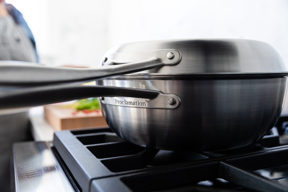 The carbon Duo might be sold out, but our sleek and shiny stainless steel Duo is still available!

P.S. Right now you can save 5% ($18.95!) when you choose the option to donate $5 back to @wckitchen at checkout. bit.ly/31q0R3F