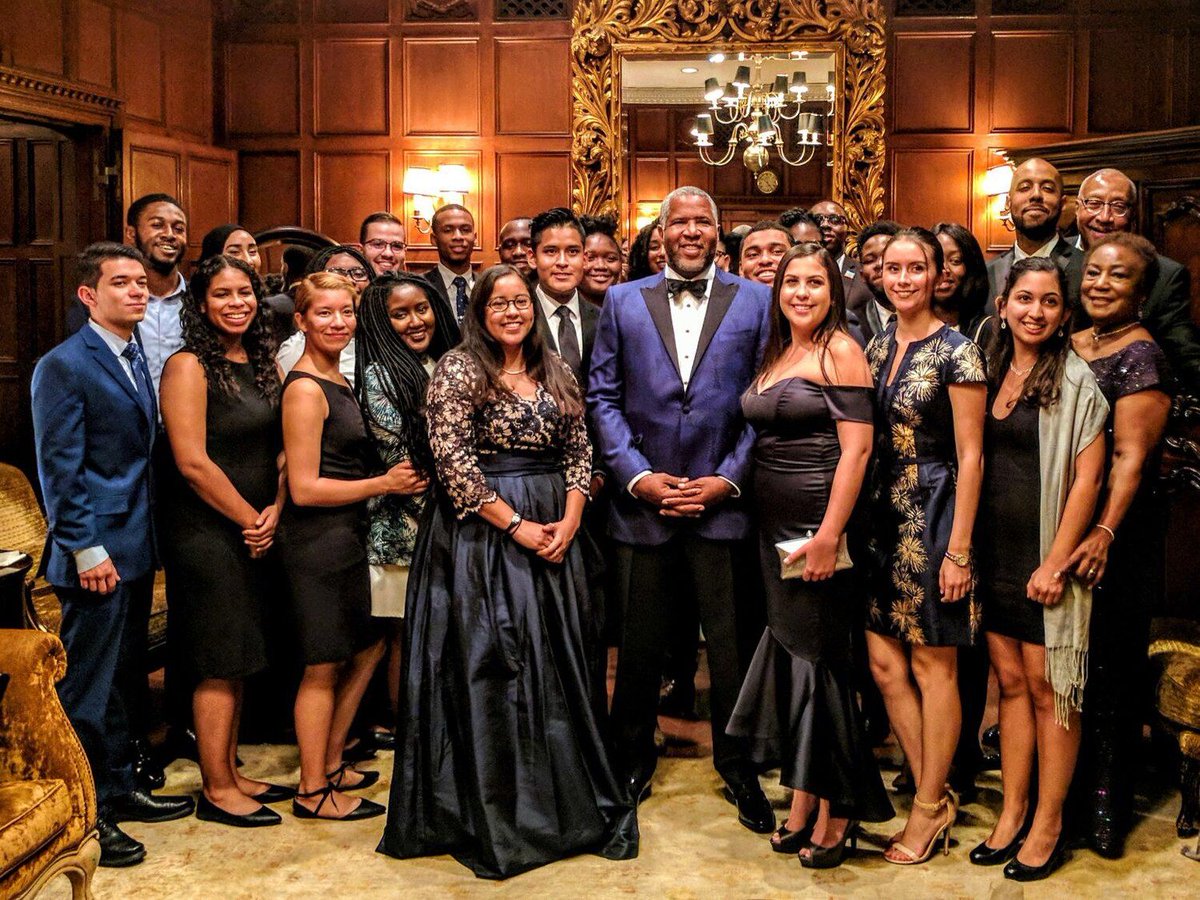 IP EXCLUSIVE: Billionaire Robert F. Smith has made a $50 million gift to the Student Freedom Initiative, aimed at tackling the sky-high debt of HBCU graduates. IP's @DerekAdeniji reports: https://t.co/Zd18GtCB4K https://t.co/tvuGaz9bbb
