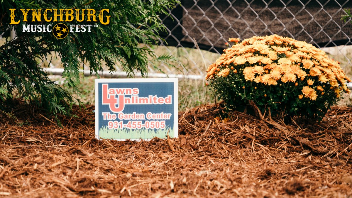 We want to give some Lynchburg Love to one of our awesome sponsors, Lawns Unlimited! Without organizations like these, LMF wouldn’t be possible! 🌳