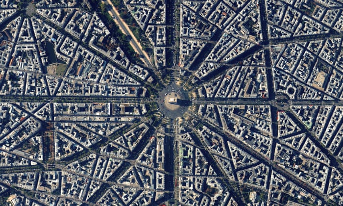 3/ Maybe lesser known is the opening of new thoroughfares in existing urban fabric that characterize part of the European urban planning in the second half of the 19th century. Of course, everybody knows Haussmann's Paris