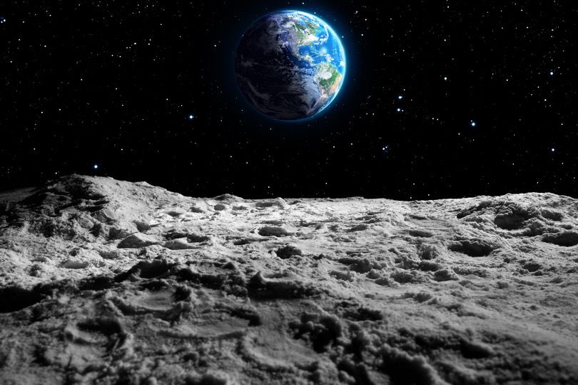 LesNews's tweet photo. La #NASA devrait annoncer une découverte importante sur la lune la semaine prochaine via @Independent #moonNasa https://t.co/RDZuupyTGb