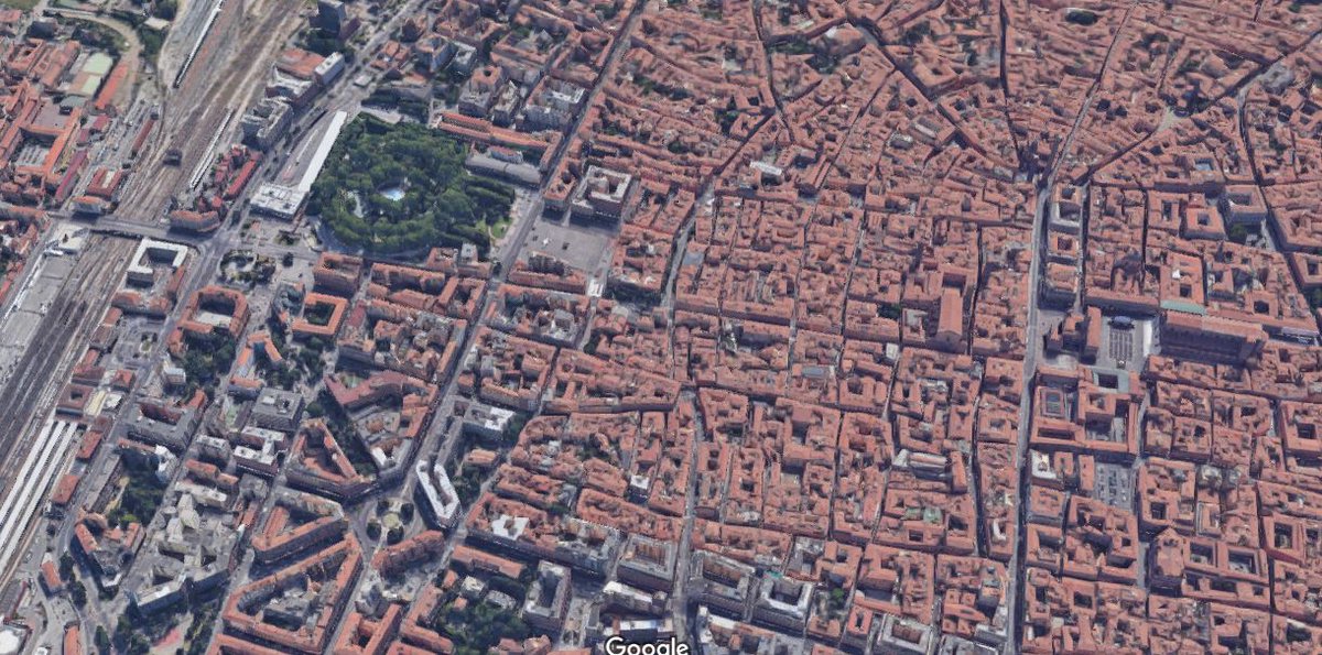 6/ This resulted in several wider or more chirurgical demolitions within the old city, typically to open up boulevards to connect the city center with the railway station. via Indipendenza in Bologna and the "Rettifilo" in Naples are typical examples.
