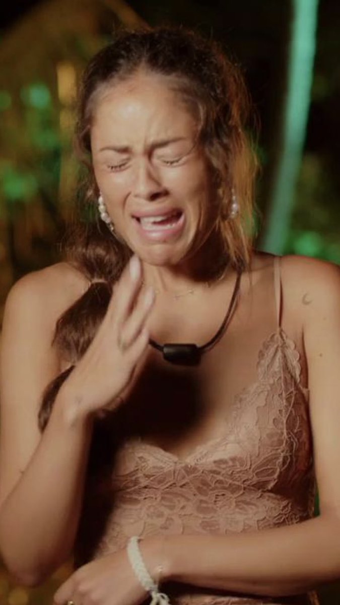 kadekarlos's tweet photo. Melyssa con Tom vs Melyssa sin Tom 
La importancia de una relacion toxica  #LaIslaDeLasTentaciones9 https://t.co/1gwZrqsobX