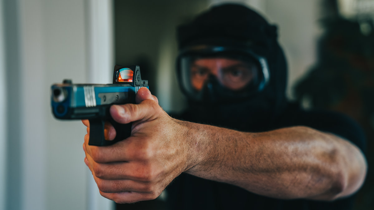 USACarry's tweet image. Force-on-force training is the only way to discover the dynamics of conflict short of experiencing real violence and concealed carriers should seek it out.

Force-on-Force Training: Why you Need It 👉🏼 bit.ly/2wLjthU  

#forceonforce #concealedcarry #ccw #alwayscarry