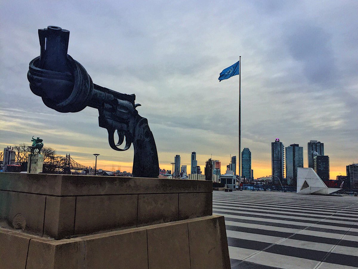 United Nations (@un) on Twitter photo Ahead of Saturday's #UNDay and our 75th anniversary, join Secretary-General <a href="/antonioguterres/">António Guterres</a>' call for a ceasefire in all corners of the world.
Sign the petition and make your voice heard: secure.avaaz.org/campaign/en/gl… #UN75 Ahead of Saturday's #UNDay and our 75th anniversary, join Secretary-General <a href="/antonioguterres/">António Guterres</a>' call for a ceasefire in all corners of the world.
Sign the petition and make your voice heard: secure.avaaz.org/campaign/en/gl… #UN75
