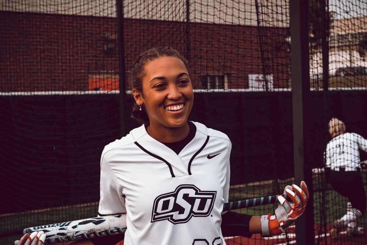 Avery Hobson leads off the bottom of the second with a triple and scores on a Sac-Fly by <a href="/TaylorTuck5/">Taylor Tuck</a>!

E2:
🟠 2
⚫️2

#Pitch2Pitch