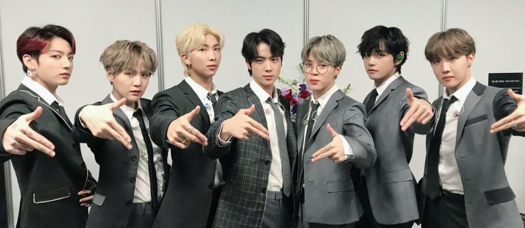 BTSquadPress's tweet photo. [INFO]📰

¡El álbum 'Skool Luv Affair' Edición Especial, debuta en el puesto #2 en la lista de álbumes de Gaon esta semana!

¡Es la primera aparición del álbum en la lista desde su lanzamiento en 2014! 

#TheGroup #BTS #PCAs 
©charts_k | @BTS_twt https://t.co/Vqgd2R8Dih