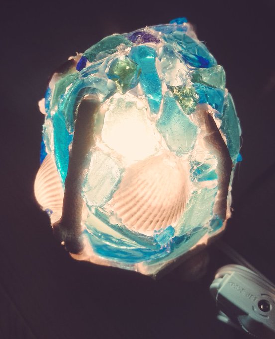 シーグラスランプの簡単な作り方 必要アイテムやおしゃれアレンジも キャンパーズ