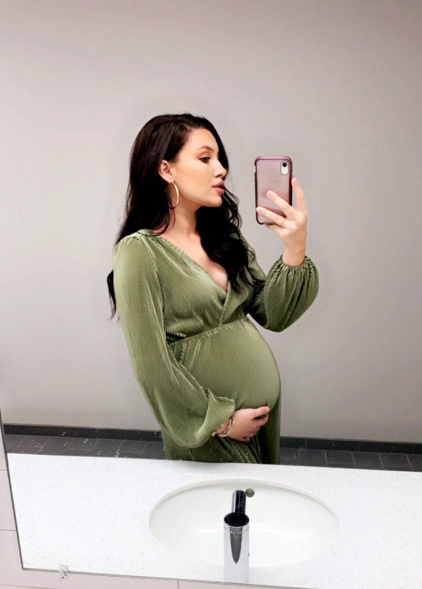 7 month baby belly is looking serious✨🤎