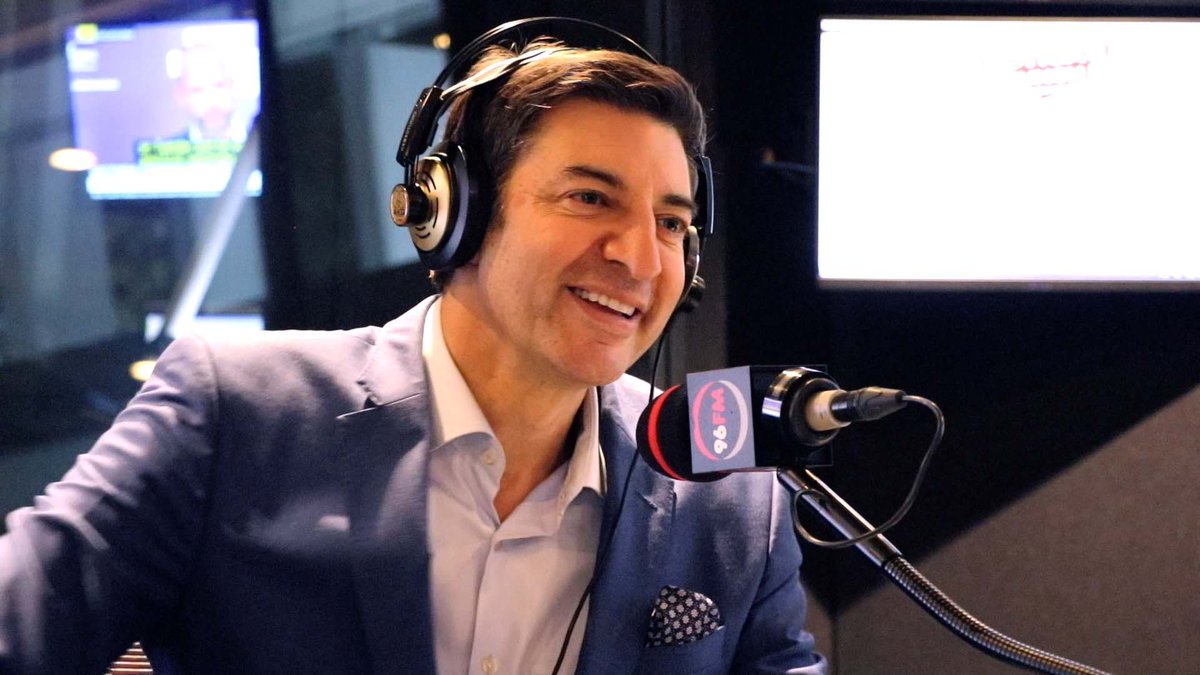 'I'll Make It Work': @BasilZempilas On Perth Lord Mayoral Role... & Drops HUGE #AFL Prediction >> https://t.co/HmfVsV4chx #boticasbunch https://t.co/jNHHiJuDss