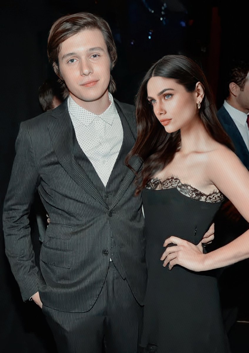 mansionprom's tweet photo. ⠀⠀⠀⠀⠀⠀⠀⠀⠀⠀⠀⠀⠀⠀
                  ❛ 𝗄𝗇𝗈𝗐𝗇 𝖺𝗌 𝐀𝐃𝐋𝐀𝐍𝐀 ❜
               ▬▬▬▬▬▬▬▬▬▬▬
                 cause' we don't choose
                        who we fall for.

                @goldnheart ⨾ @bittrsweetessnc. https://t.co/bBQOMttoI9