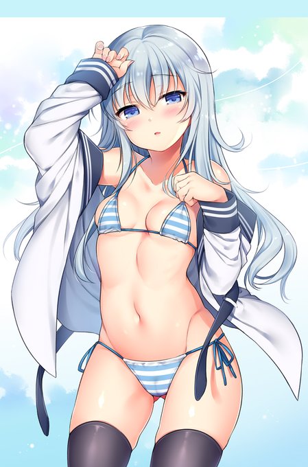 【お知らせ】コミ1新作の水着ヴェールヌイのタペストリーの予約がはじまりました!発送は11月はじめになりますが、よろしければ是非です～!☺️🙏

🍈https://t.co/VpprGuHMby 