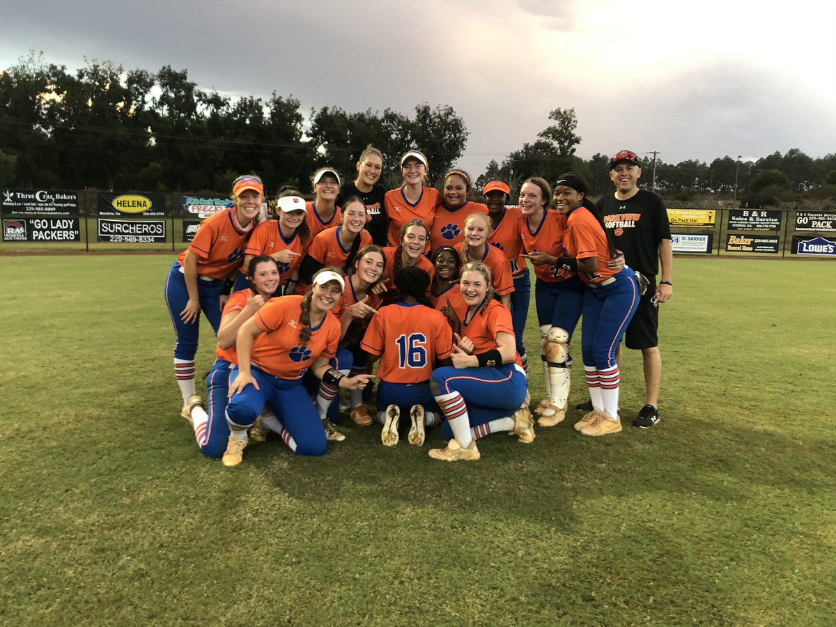 Parkview Softball tweet media