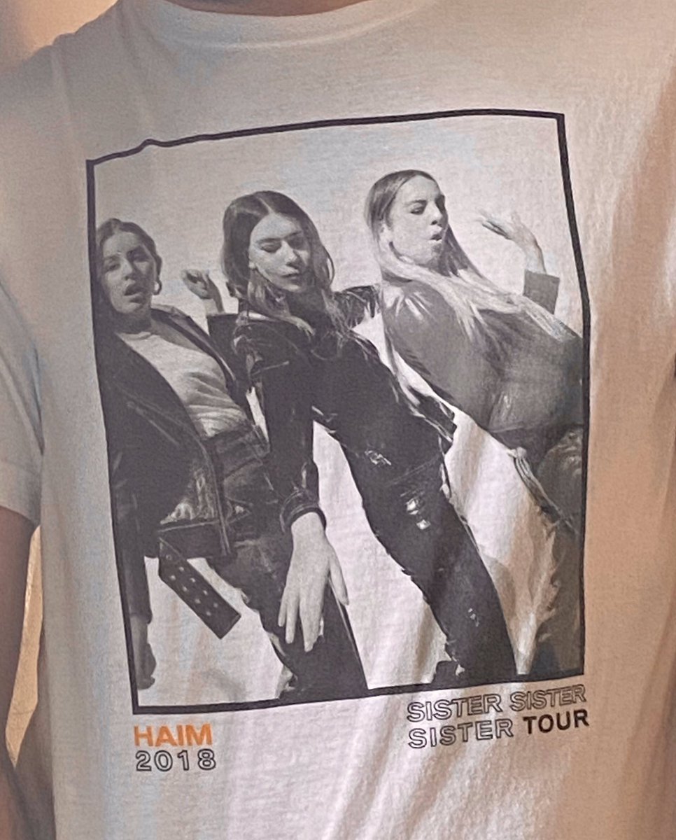 DiscographPod's tweet photo. Physical proof that Blake was present for the Sister Sister Sister tour way back in 2018. New episode on HAIM out today!
#haim #discographology #somethingtotellyou https://t.co/Xq3FUVisNg