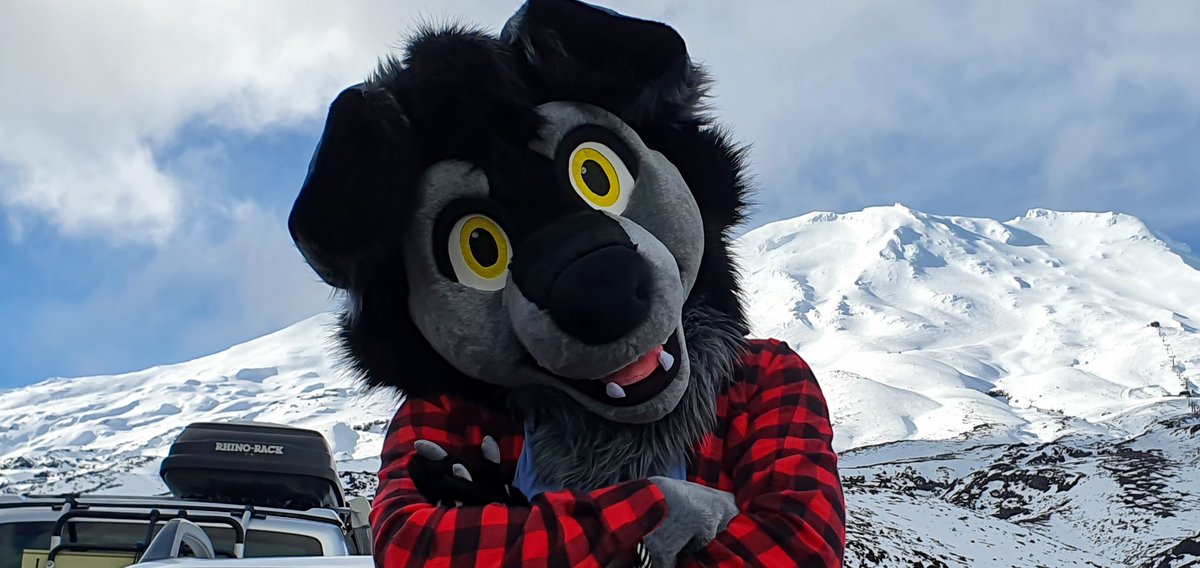 ferretbyte's tweet image. It's been awhile since I last pinned a tweet but here's an update!

Welcome to my profile, if you're watching me don't be surprised to see a tonne of memes, VRChat related stuff and maybe the occasional suit shoot or two, feel free to flick me a message, I don't bite ^^