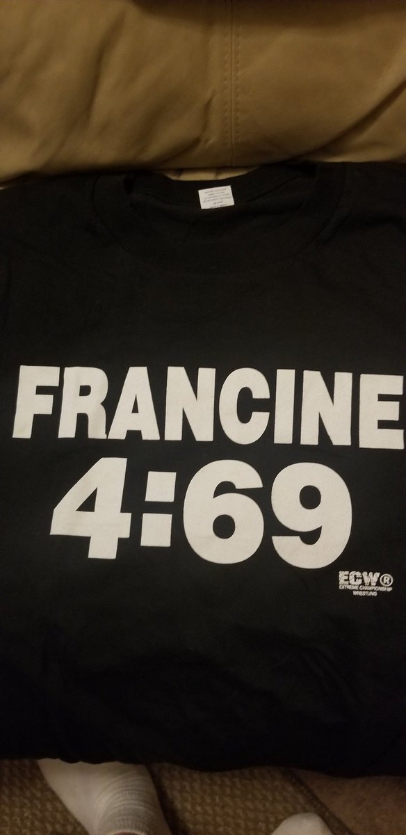 bjgoalie72's tweet photo. Sending this out tomorrow for the Virtual Signing with @ECWDivaFrancine and @SuperstarSigned #queenofextreme #rfvideo #signedbysuperstars #ecw https://t.co/rBwW8PI1lV