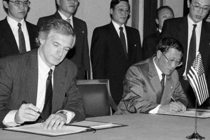  #OTD in 1994 the US and the DPRK signed an agreement called the Agreed Framework with the goal to replace North Korean nuclear power programs and to begin to normalize relations between the two states. However, the US later failed to meet their commitments.