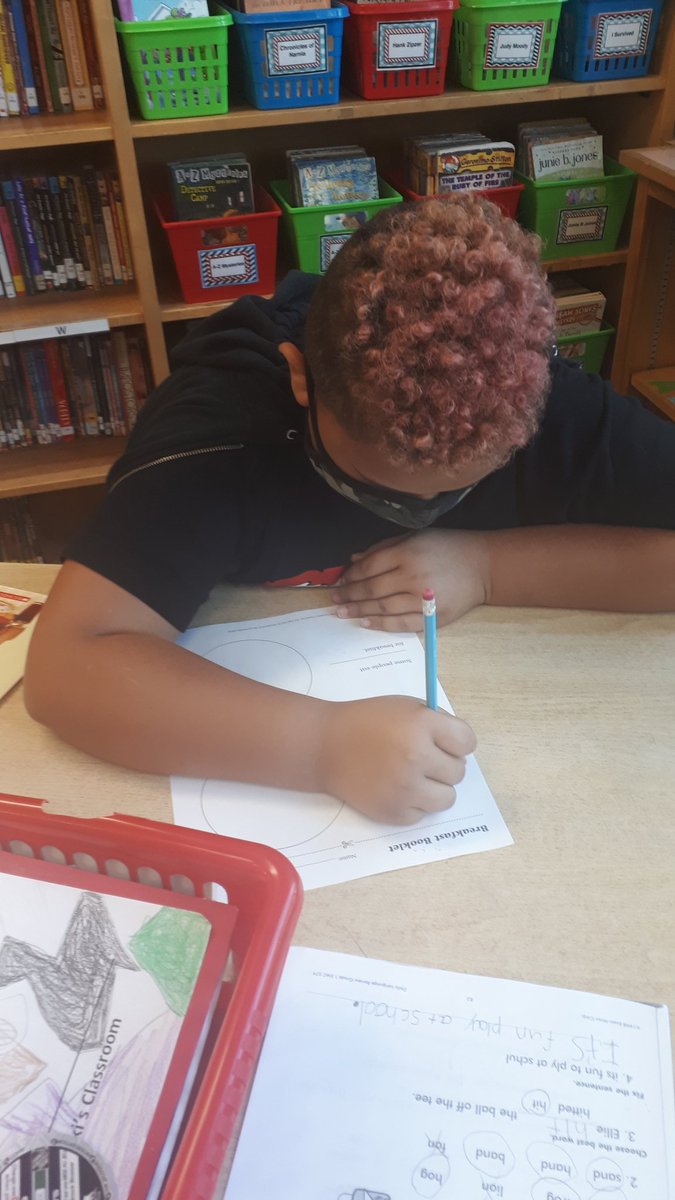 PrinceEdRISE's tweet photo. We love responding to the texts that we read! https://t.co/VadtTn2Tvq