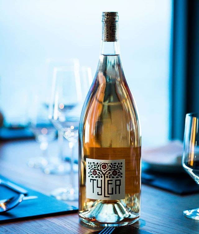 When we're told we can only have 1 bottle...
https://t.co/Mejr5wAXMw
.
.
.
#71Above #71Abovestories #finedining #eaterla #wineinthesky #staysafe #DTLAeats #DTLA #finedininglovers #cityview #foodie #foodlover #culinary #gourmet #winelover #winetime #wineaddict #winepairing https://t.co/eus82RZJKI