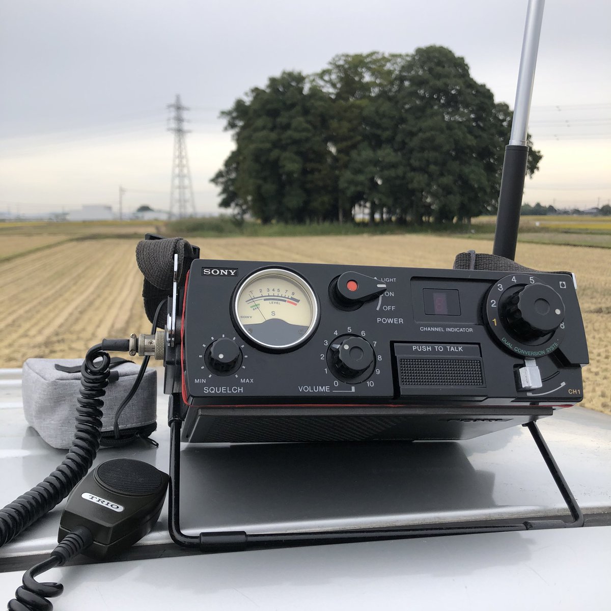 クマモトIA52 53/53
交信ありがとうございました😊
曇り空の太田市田んぼからでした。

#ICB770改